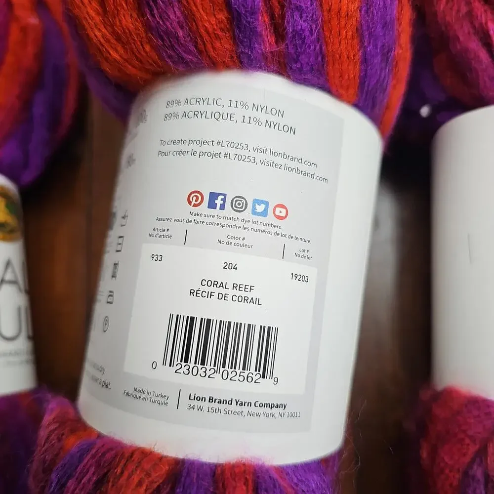 3 SKEINS LION‎ BRAND YARN TOTALLY TUBULAR